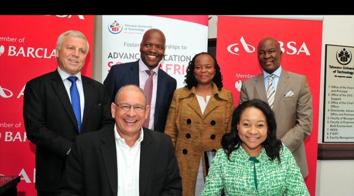 ABSA donates funds to TUT